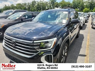 Used 2024 Volkswagen Atlas SE image 1