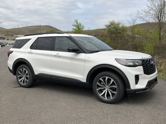 New 2025 Ford Explorer ST-Line image 1