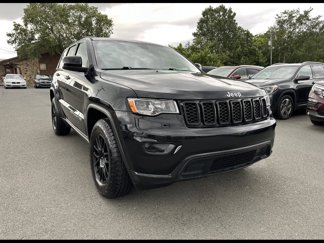 Used 2019 Jeep Grand Cherokee Laredo image 1