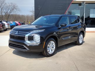 New 2025 Mitsubishi Outlander ES image 1