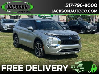 Used 2022 Mitsubishi Outlander SEL image 1