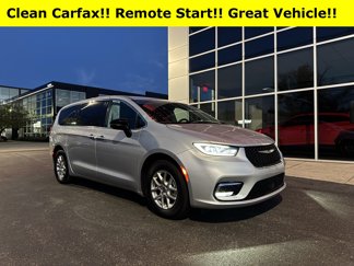 Used 2024 Chrysler Pacifica Touring-L image 1