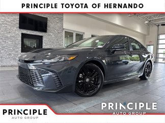 Certified 2025 Toyota Camry SE image 1