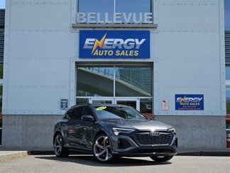 Used 2024 Audi Q8 e-tron Prestige w/ Prestige Package image 1