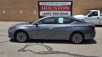 Used 2024 Nissan Altima 2.5 SV image 1