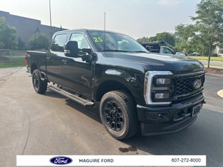 New 2025 Ford F250 4x4 Crew Cab Super Duty image 1