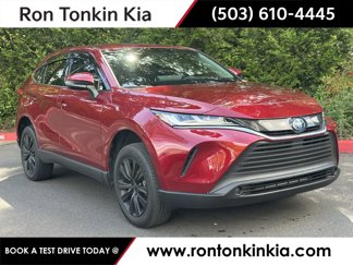 Used 2023 Toyota Venza LE image 1