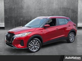 Used 2024 Nissan Kicks SV image 1