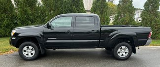 Used 2014 Toyota Tacoma 4x4 Double Cab w/ SR5 Package image 1