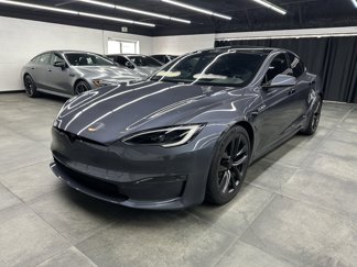 Used 2023 Tesla Model S Standard Range image 1