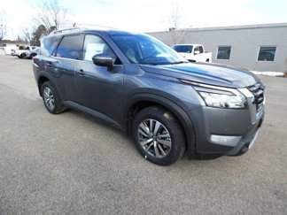 New 2025 Nissan Pathfinder SL image 1