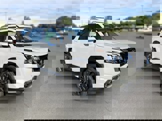 New 2025 Nissan Pathfinder SL w/ SL Premium Package image 1