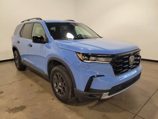 Used 2025 Honda Pilot TrailSport image 1