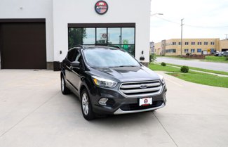 Used 2018 Ford Escape SE image 1