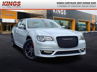 Certified 2023 Chrysler 300 Touring L w/ Popular Equipment Group image 1