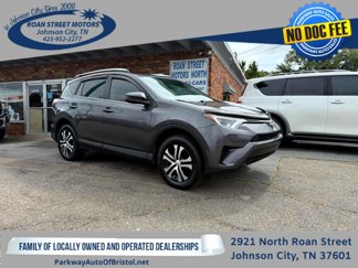 Used 2016 Toyota RAV4 LE image 1