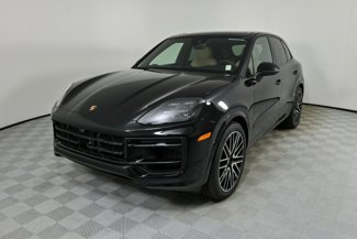 New 2025 Porsche Cayenne image 1