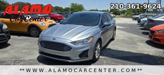 Used 2020 Ford Fusion SE image 1