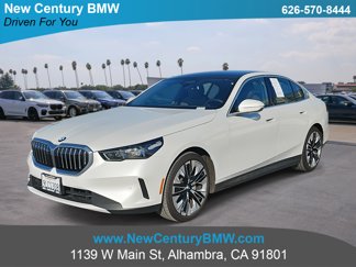 Used 2024 BMW 530i w/ Premium Package image 1