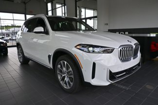 New 2026 BMW X5 xDrive40i w/ Premium Package image 1