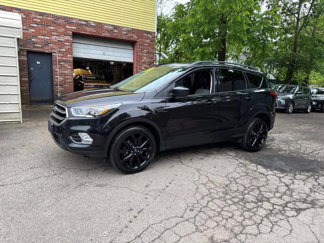 Used 2019 Ford Escape SE image 1