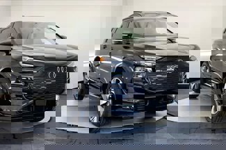 New 2025 Audi Q6 e-tron Prestige image 1