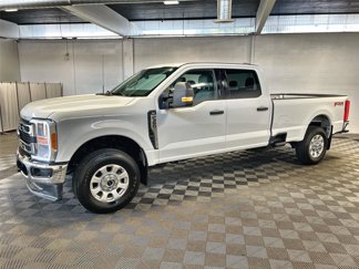 Used 2023 Ford F350 XLT w/ FX4 Off-Road Package image 1