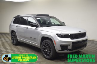New 2025 Jeep Grand Cherokee L Summit w/ Advanced Protech Group IV image 1