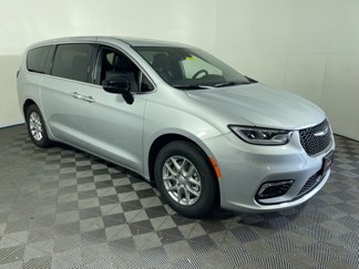 New 2026 Chrysler Pacifica Select image 1