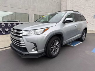 Used 2018 Toyota Highlander XLE image 1