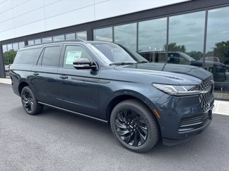 New 2025 Lincoln Navigator L Reserve w/ Jet Appearance Package image 1