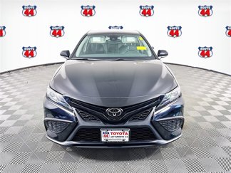 Certified 2023 Toyota Camry SE image 1