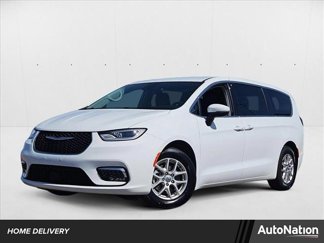 Used 2023 Chrysler Pacifica Touring-L image 1
