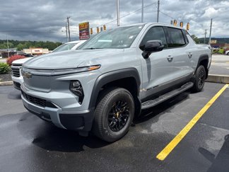 New 2025 Chevrolet Silverado EV LT image 1