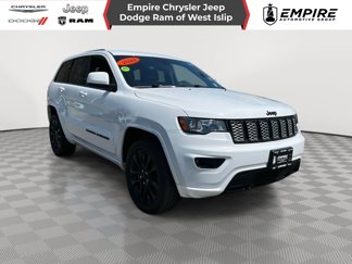 Certified 2022 Jeep Grand Cherokee Laredo X image 1
