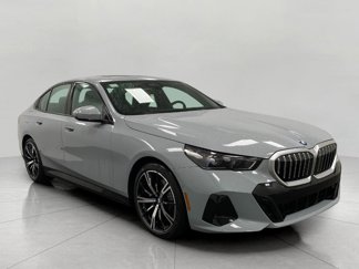 New 2026 BMW 530i xDrive image 1
