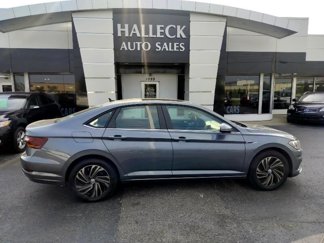 Used 2019 Volkswagen Jetta SEL Premium image 1