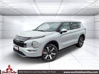 New 2025 Mitsubishi Outlander SE image 1