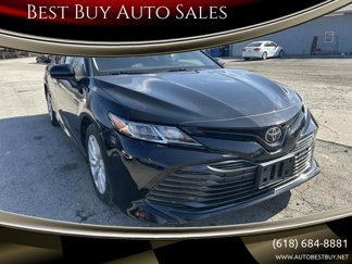 Used 2020 Toyota Camry LE image 1