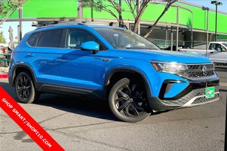Used 2022 Volkswagen Taos SE w/ Panoramic Sunroof Package image 1