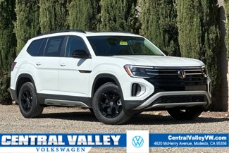 New 2025 Volkswagen Atlas Peak Edition SE image 1