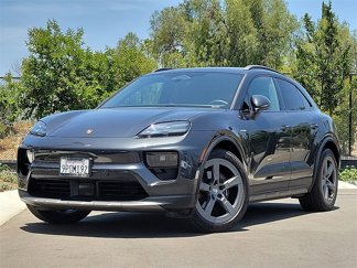 Used 2024 Porsche Macan 4 Electric image 1