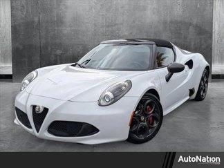 Used 2016 Alfa Romeo 4C Spider image 1