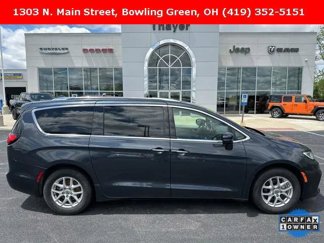 Certified 2021 Chrysler Pacifica Touring-L image 1