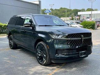 New 2025 Lincoln Navigator L Reserve image 1
