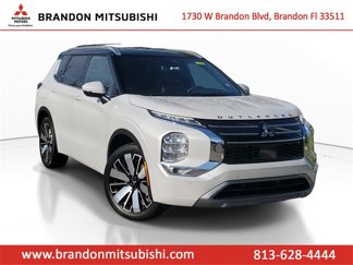 New 2025 Mitsubishi Outlander SEL image 1