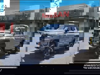 New 2025 Nissan Frontier PRO-4X image 1
