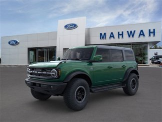New 2025 Ford Bronco Outer Banks w/ Sasquatch Package image 1
