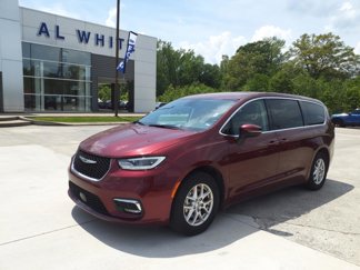 Used 2023 Chrysler Pacifica Touring-L image 1