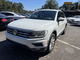 Used 2018 Volkswagen Tiguan SE image 1